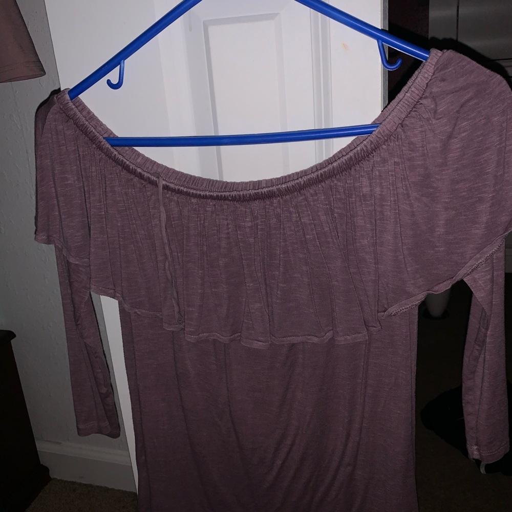 American eagle ruffle top